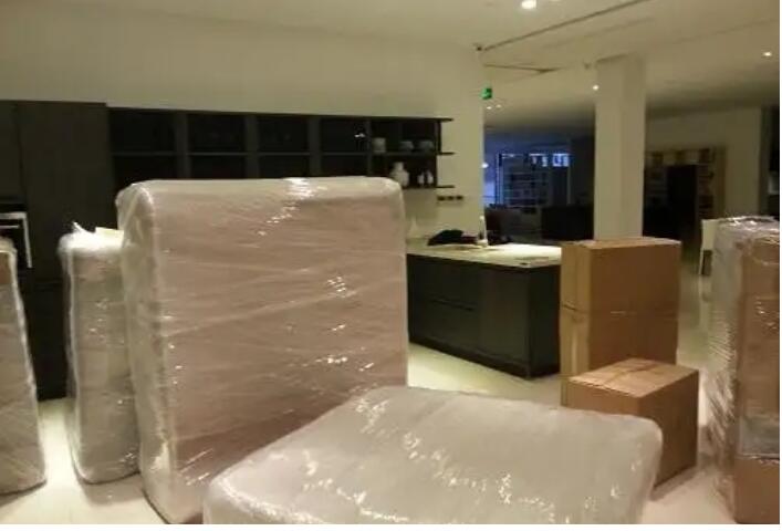 平?jīng)龅讲査欣钔羞\